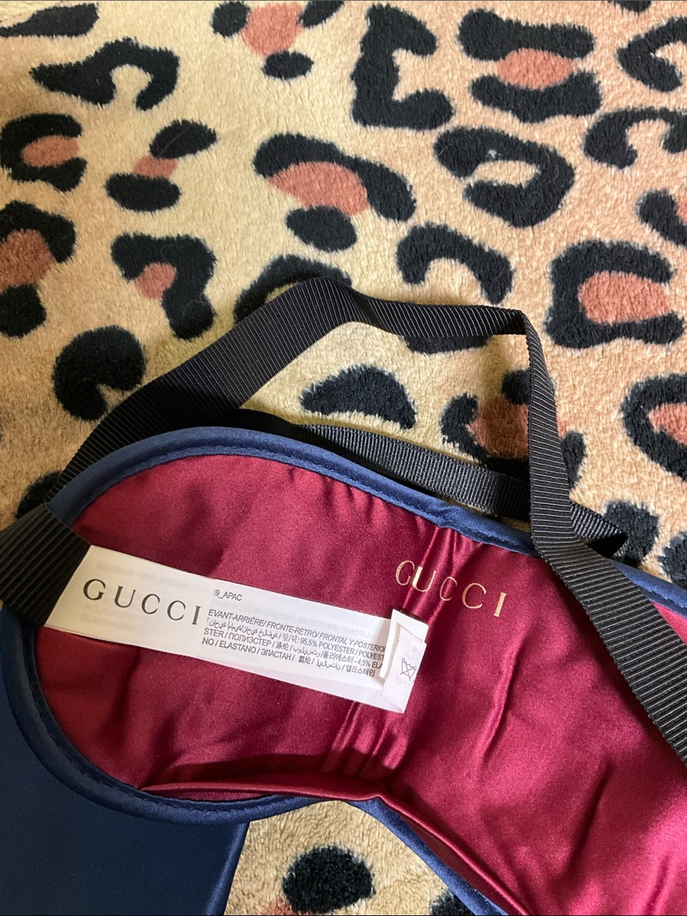 Gucci Navy Blue & Burgundy Silk Sleep Mask with Pouch - Picture 3 of 4